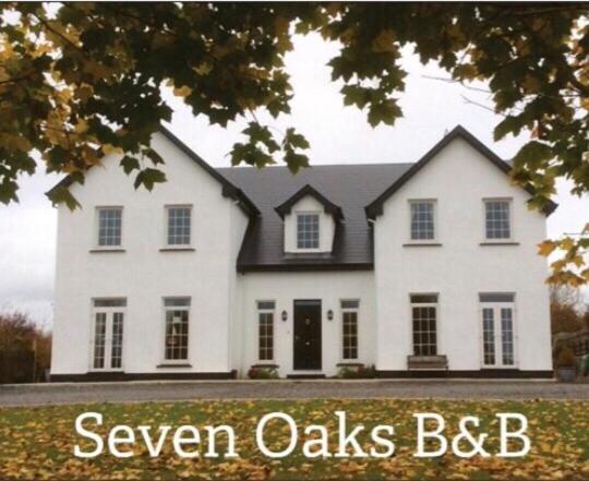 Seven Oaks B&B Ballyhaunis Ngoại thất bức ảnh