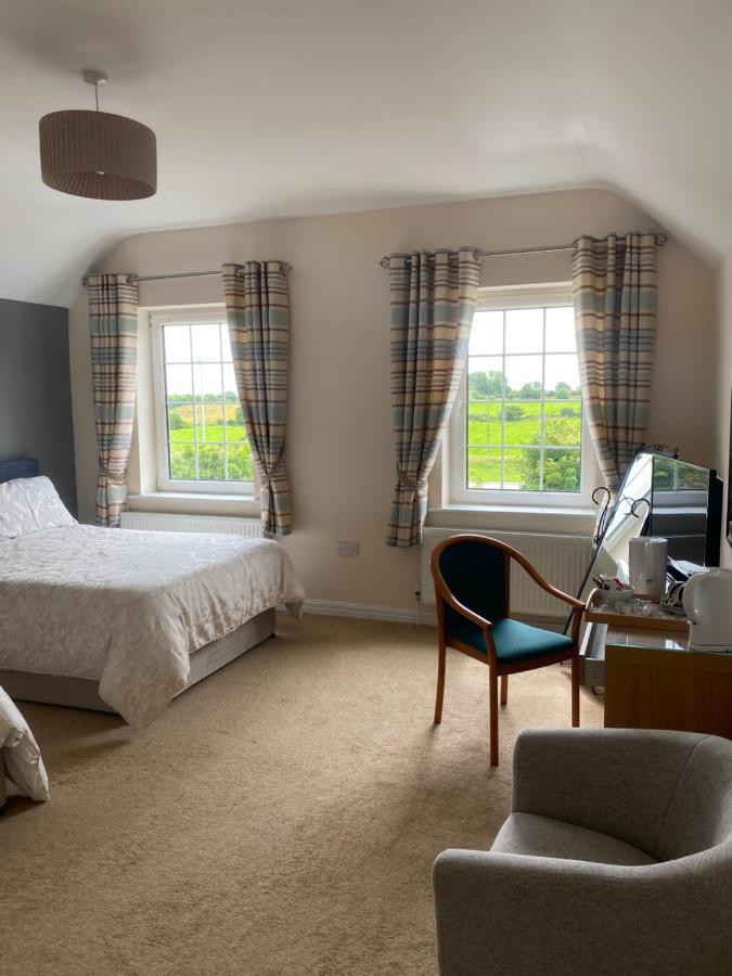 Seven Oaks B&B Ballyhaunis Ngoại thất bức ảnh